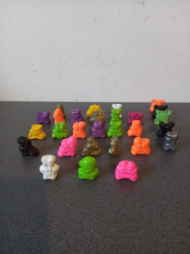 Lot figurines jojo - lot,