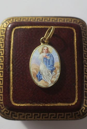 Médaille pendentif ancien
