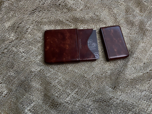 Etui plat cuir porte - en,