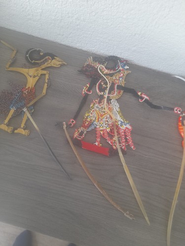 Marionnettes wayang theatre - marionnettes,