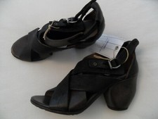 Sandales élégantes AIRSTEP avec talon cool noir taille 39 neuves p919
