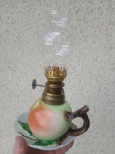 Petite lampe pétrole - à,