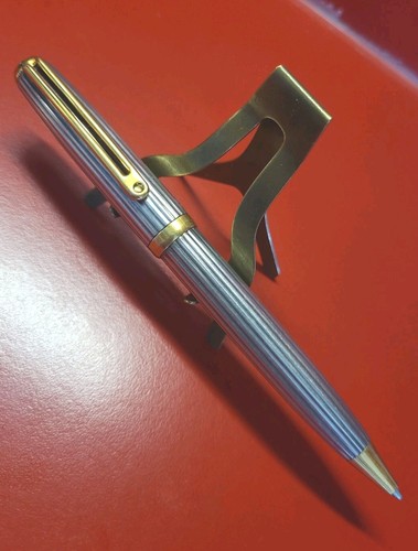 Magnifique stylo bille - , roller