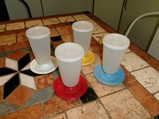 TUPPERWARE 4 COUPES A DESSERT FRUITS -GLACES- MOUSSES  AVEC COUVERCLES