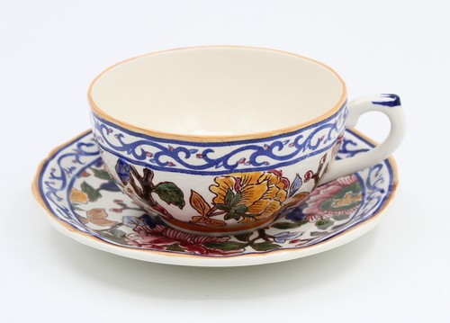 Grande tasse soucoupe à - grande, et