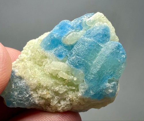 Cristal afghanite bleu royal - cristal,