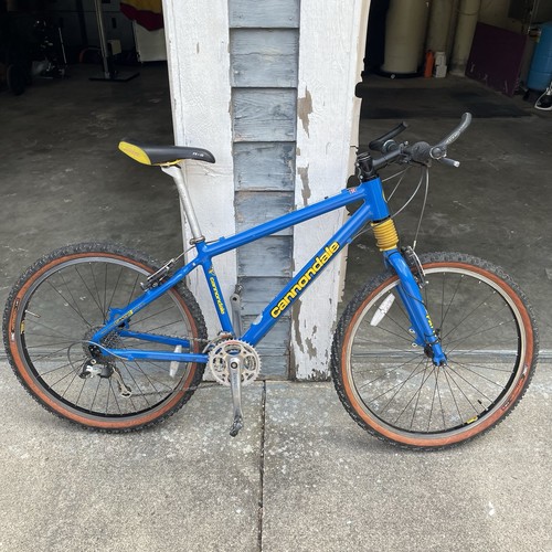 Cannondale blue yellow medium - cannondale, blue/yellow