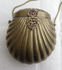 SAC MINAUDIÈRE EN LAITON