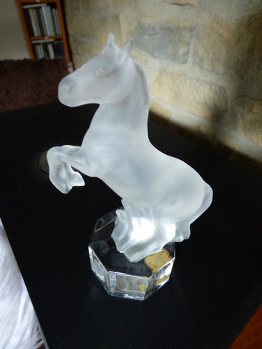 Figurine goebel cheval cabré - figurine,
