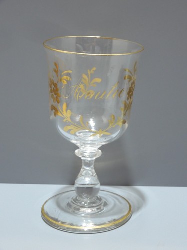 Verre pied cristal - a, soufflé