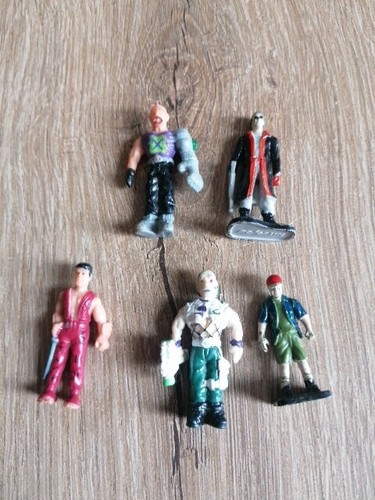 Lot action man mini figurine - action,