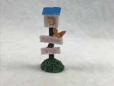 Garden Ornament - Maison Ville