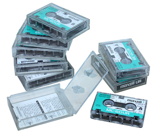Maxell lot 8 microcassette - ,
