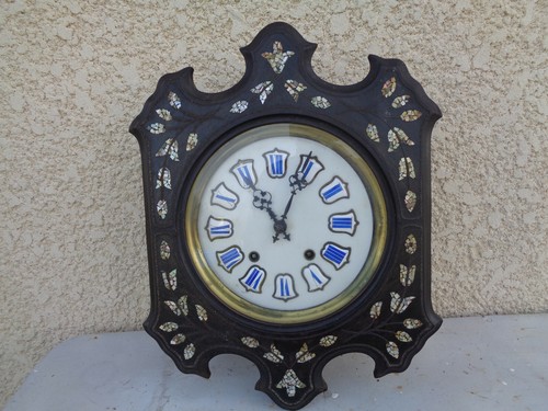 Pendule carillon horloge - , oeil