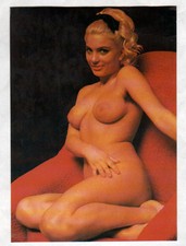 NATURISM / Miss DIANE in CHAIR