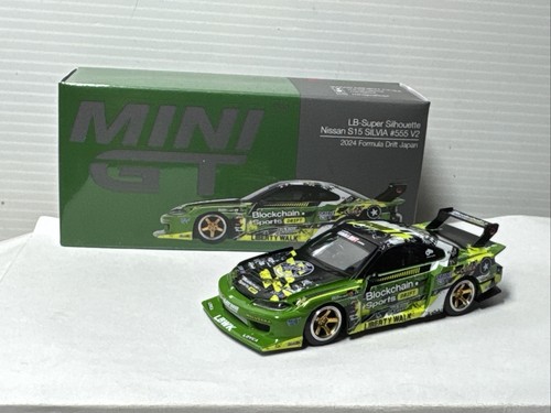 Mini nissan - 1/64,
