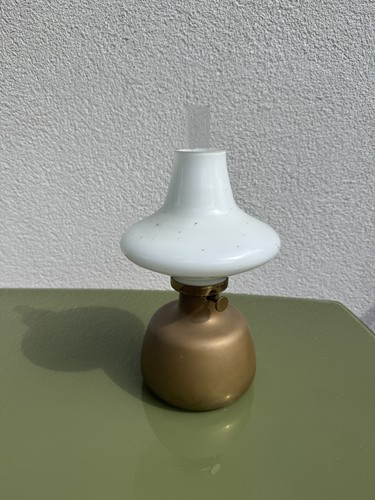 Ancienne lampe pétrole - lampe,