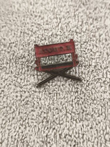 Pin vintage rouge anouk - pin's,