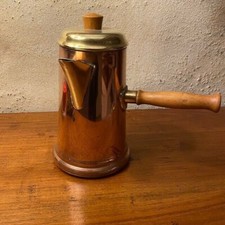 Chocolatière en cuivre avec