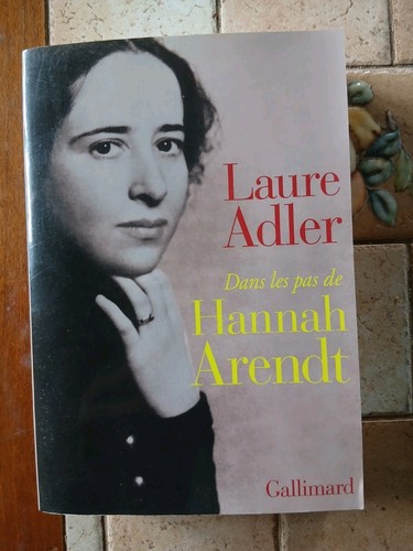 Laure adler dans - dans, de