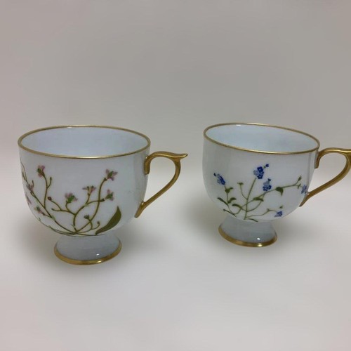 Paire tasses sur piédestal - paire,