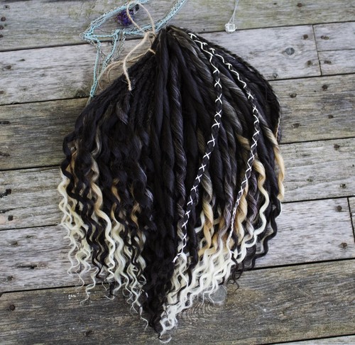 Wavy synthetic dreads - 16",