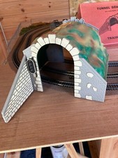 train miniature ho Tunnel Hornby  modèle rare excellent état dans sa boite d'ori