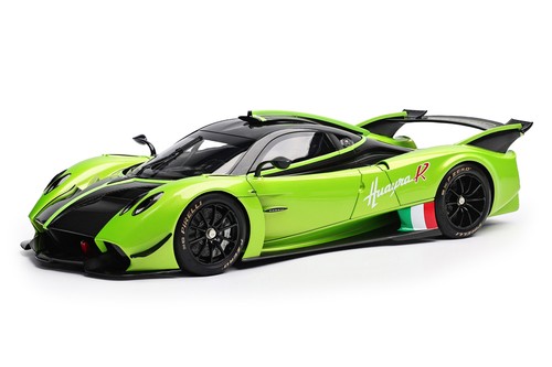 Lcd models pagani huayra - 1:18,