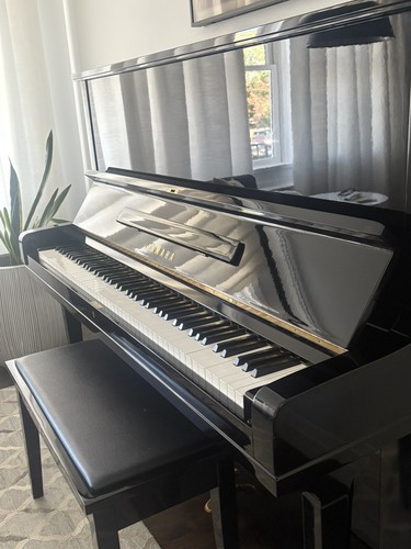 Yamaha upright piano - upright,