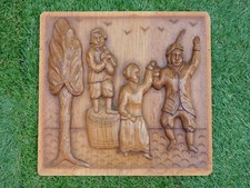 PLAQUE EN  BOIS SCULPTE D'UNE