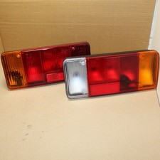 2 FEUX ARRIERES GAUCHE + DROIT