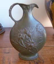 Vase en bronze Art Nouveau
