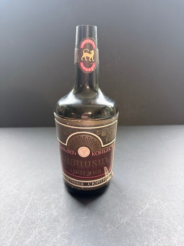 Porte cigarette bouteille - -,