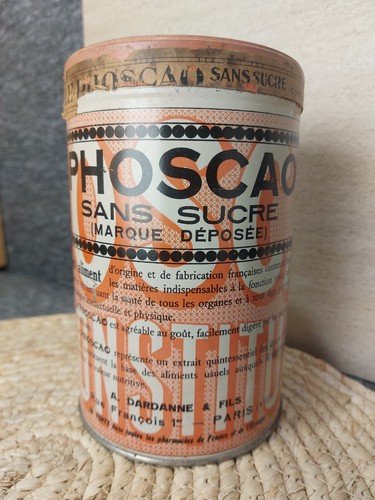 Ancienne boîte publicitaire