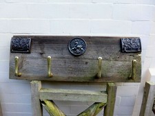 Porte-manteau, porte-clés sur