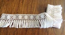LACE -105 cm antique lace with spindles with fringes - width 5.50 cm