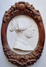 Anciens BAS RELIEF plâtre et