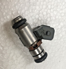 MV Agusta F4 750 Fuel Injector Magneti Marelli IWP048 used