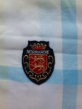 Écusson en tissu brodé