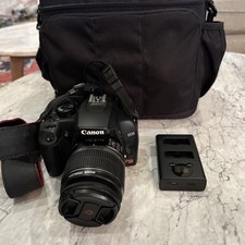 Canon EOS Rebel XS Black EF-S 18-55mm IS Lens Kit - Black