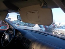 Attache ceinture arriere droit VOLKSWAGEN GOLF 4