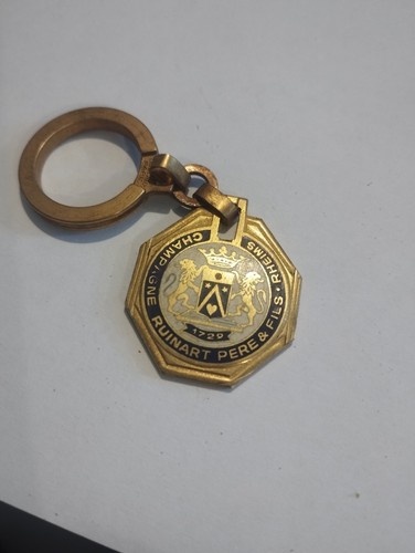 Porte clé champagne ruinart - porte,