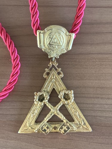 Pendentif trésorier du - pendentif,