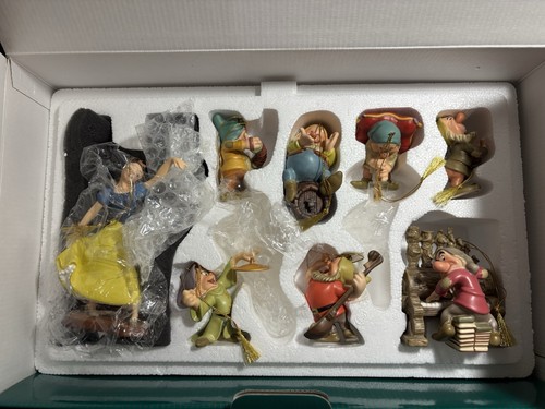 Wdcc disney classics snow - disney,