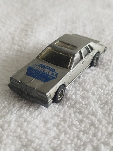 Voiture hotwheels cadillac - hotwheels,