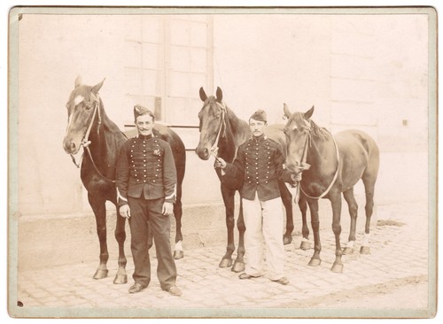 Deux soldats cavalerie avec