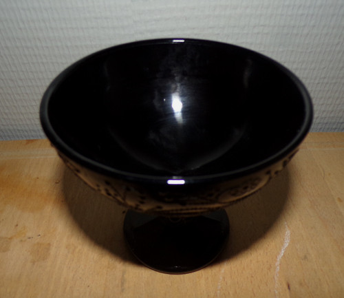 Coupe sur pied verre noir - coupe, en