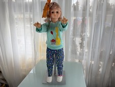 Poupée d&#039;artiste poupée de