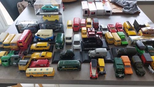 Lot voitures miniatures - 60,