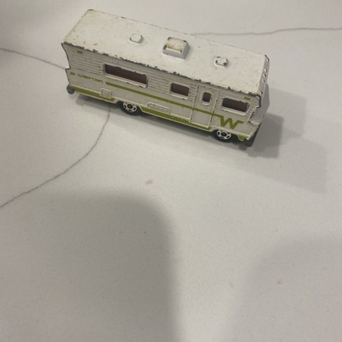 Tomica 1976 winnebago motor - tomica,